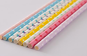 星巴克換用紙吸管，這背后的意義？