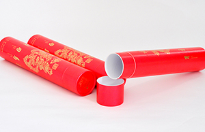 春聯(lián)圓筒紙罐包裝，看起來也不錯哦！